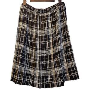 Leslie Fay knee length skirt size 16W